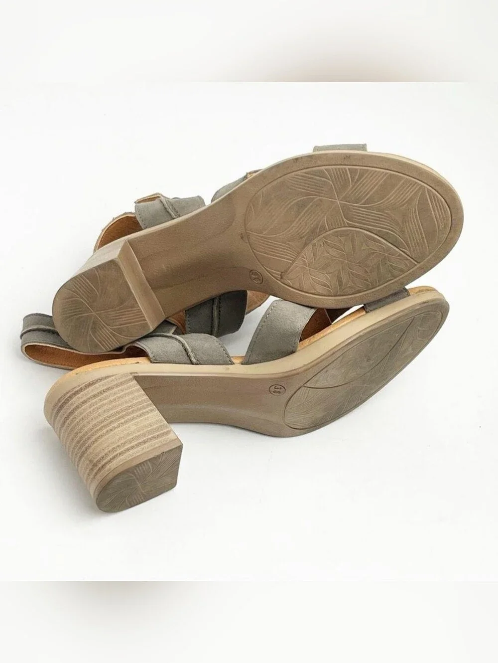 Novacas clarks gray